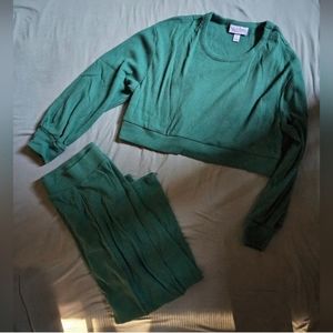 Maternity clothing bundle